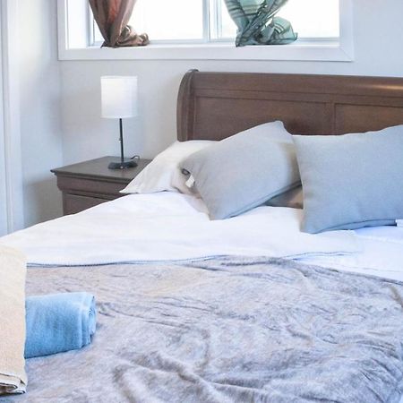 شقة Lovely 1-Br W Sofa Bed In The Heart Of Ndg مونتريال المظهر الخارجي الصورة