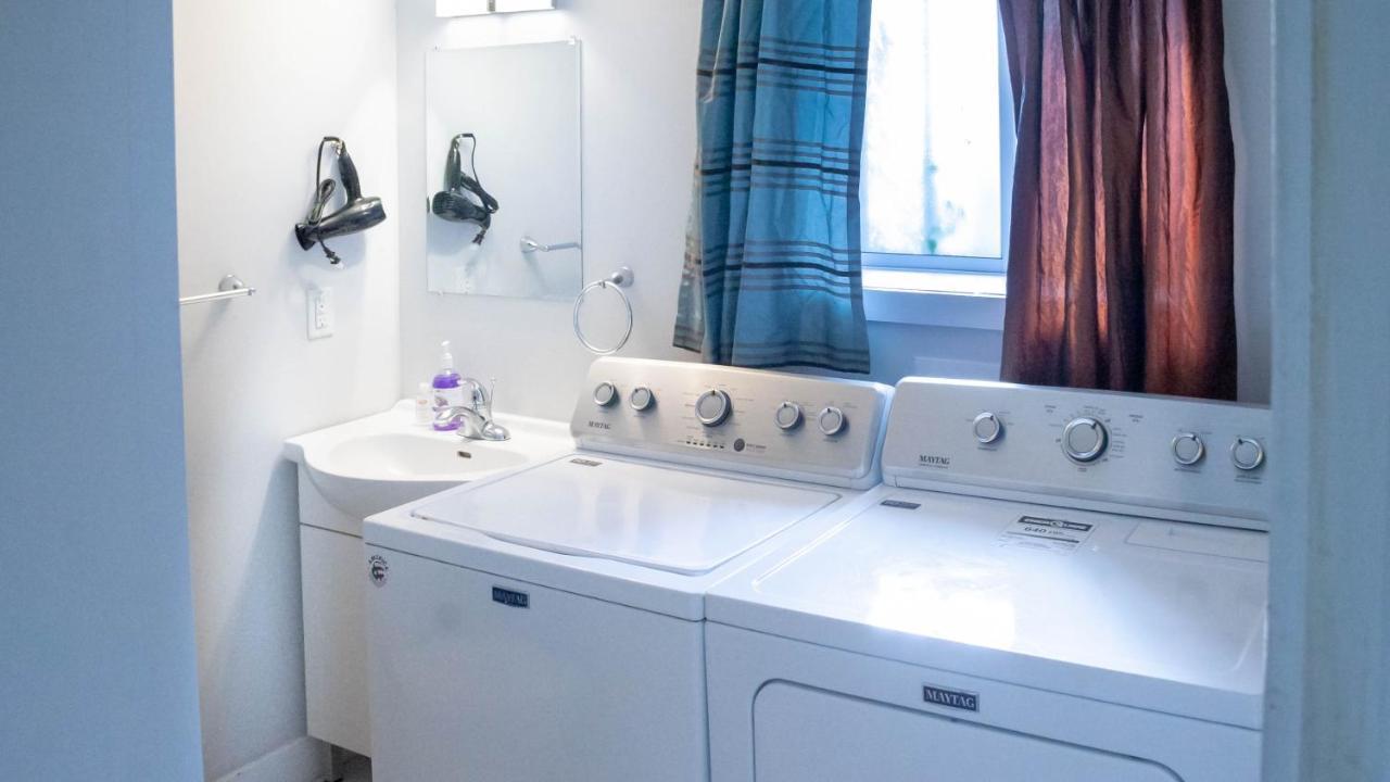 شقة Lovely 1-Br W Sofa Bed In The Heart Of Ndg مونتريال المظهر الخارجي الصورة