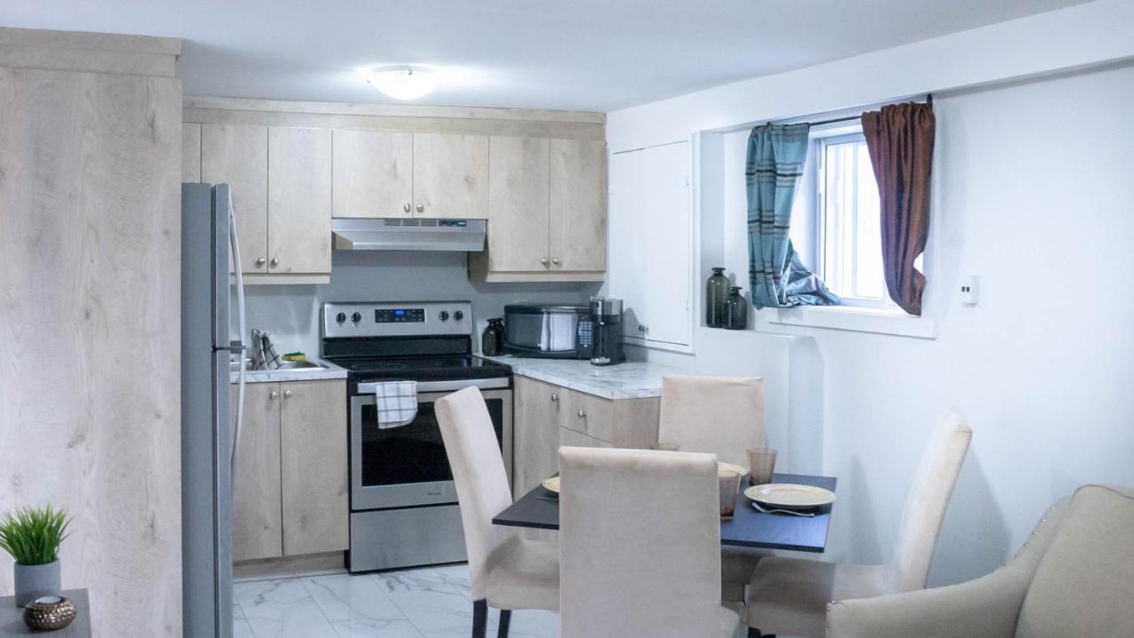 شقة Lovely 1-Br W Sofa Bed In The Heart Of Ndg مونتريال المظهر الخارجي الصورة