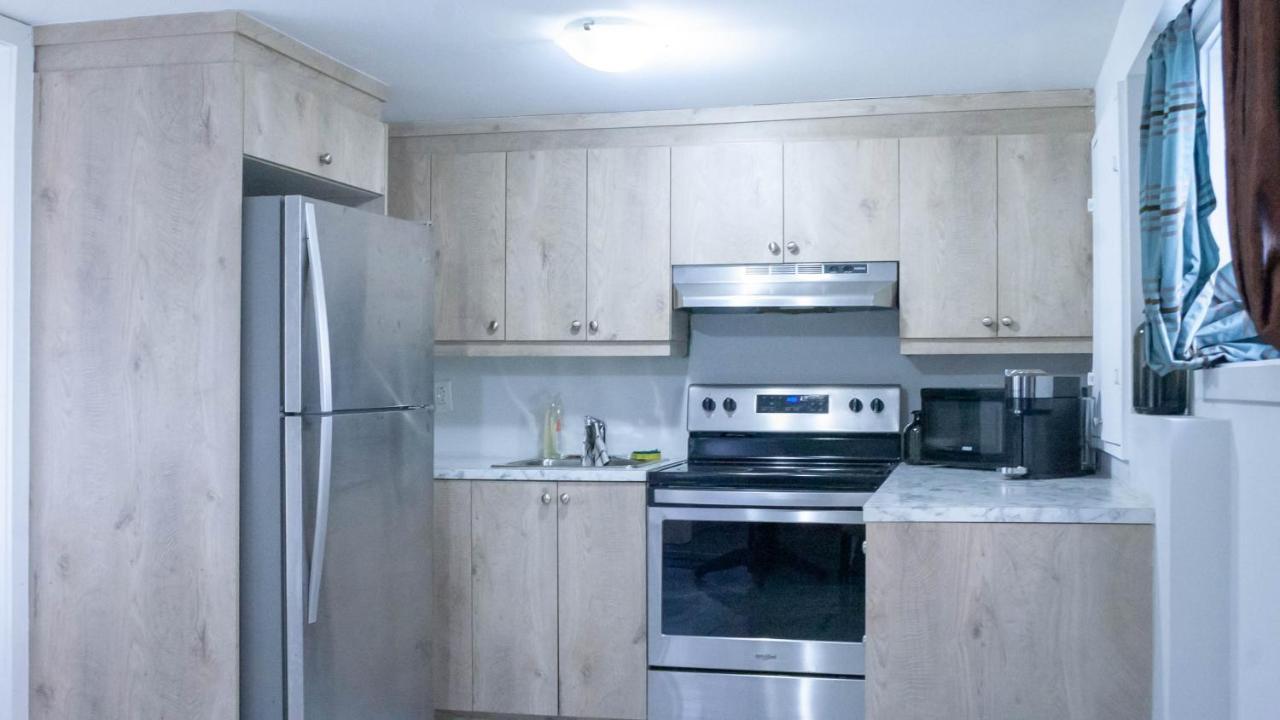 شقة Lovely 1-Br W Sofa Bed In The Heart Of Ndg مونتريال المظهر الخارجي الصورة
